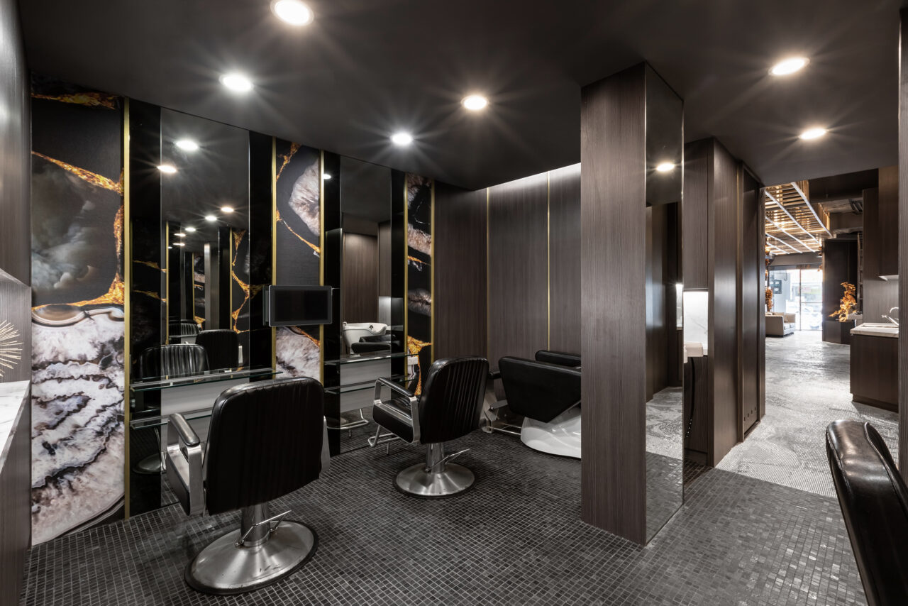 Black and gold luxury salon detail